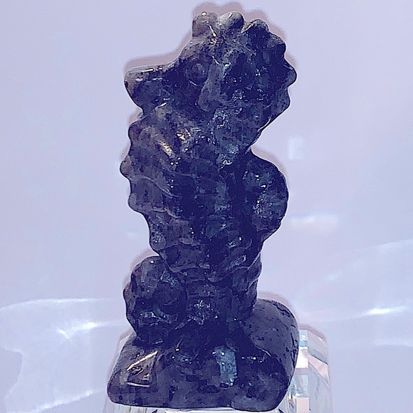 NATURAL LARVIKITE SEA HORSE - Picture 5 of 8